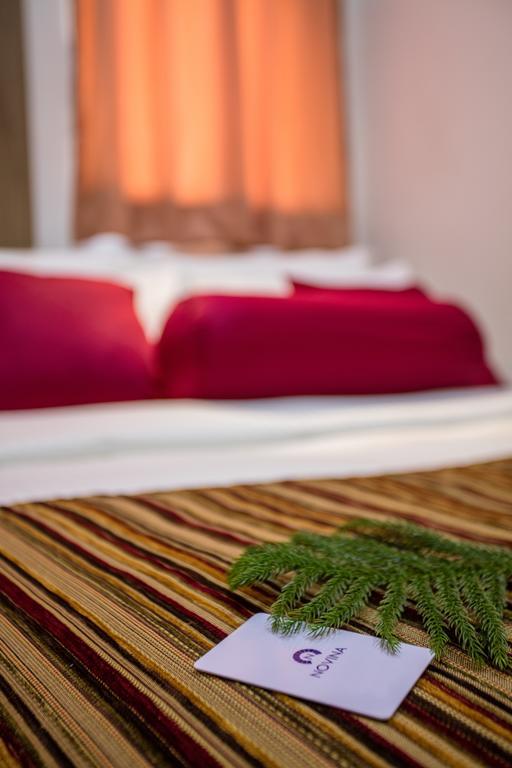 Novina Hotel Male Luaran gambar